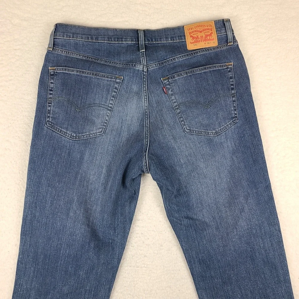 Levi's 541 Jeans Mens‎ 36x32 Blue Athletic Taper Fit ALL SEASON TECH Waterless